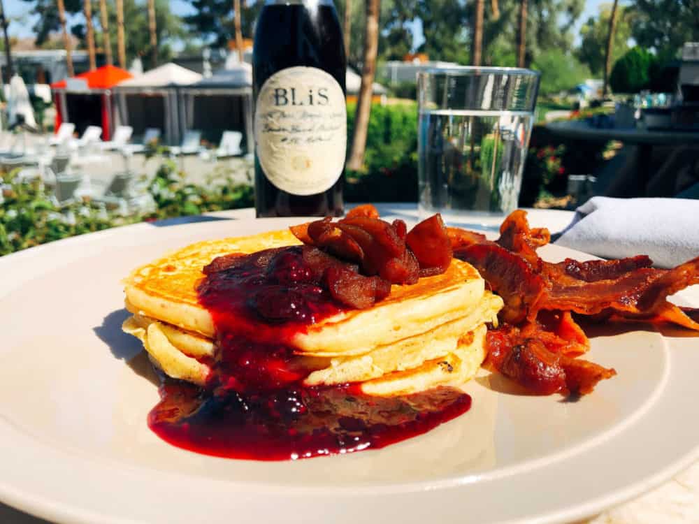 Pancakes with carmalized apples and berry compote at Weft and Warp Art Bar and Kitchen. #fromtheyums #restaurants #foodie #arizona